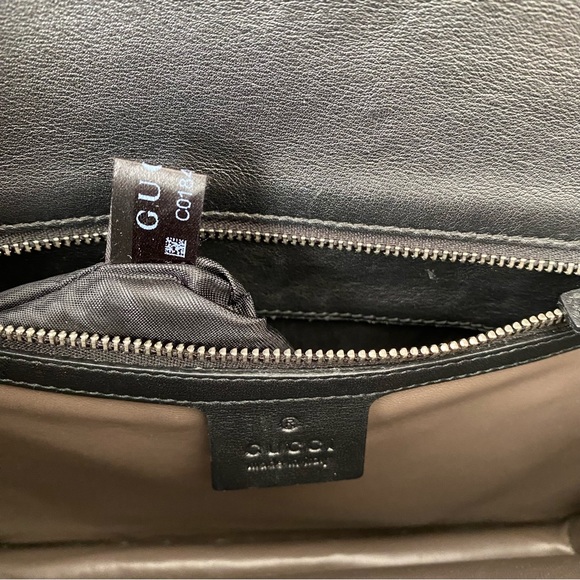 GUCCI GG Interlocking shoulder in black leather Medium size - Picture 8 of 15